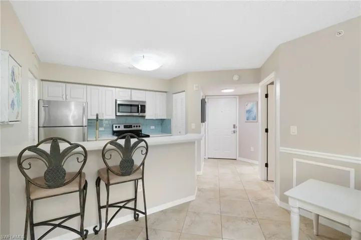 8940 Colonnades Ct E 731, Bonita Springs, Florida 34135