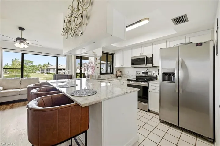 5830 Trailwinds Dr 824, Fort Myers, Florida 33907