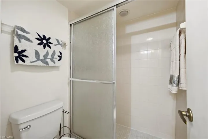 5830 Trailwinds Dr 824, Fort Myers, Florida 33907