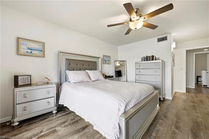 5830 Trailwinds Dr 824, Fort Myers, Florida 33907
