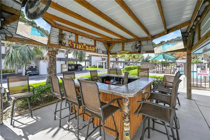 5830 Trailwinds Dr 824, Fort Myers, Florida 33907