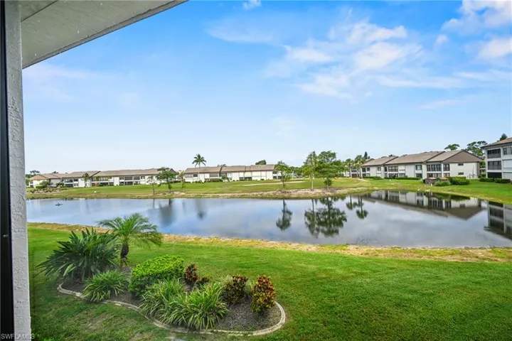 5830 Trailwinds Dr 824, Fort Myers, Florida 33907