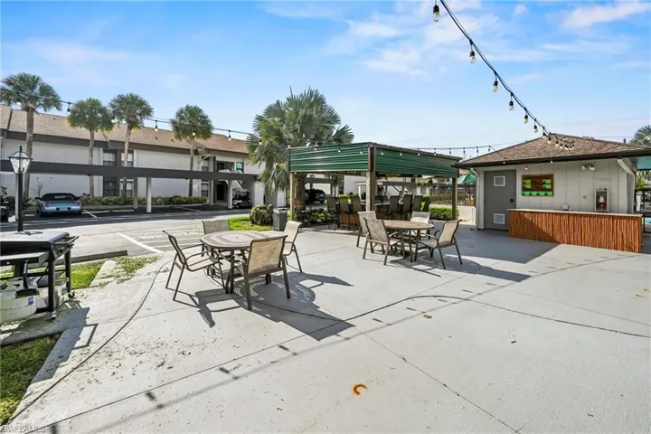 5830 Trailwinds Dr 824, Fort Myers, Florida 33907