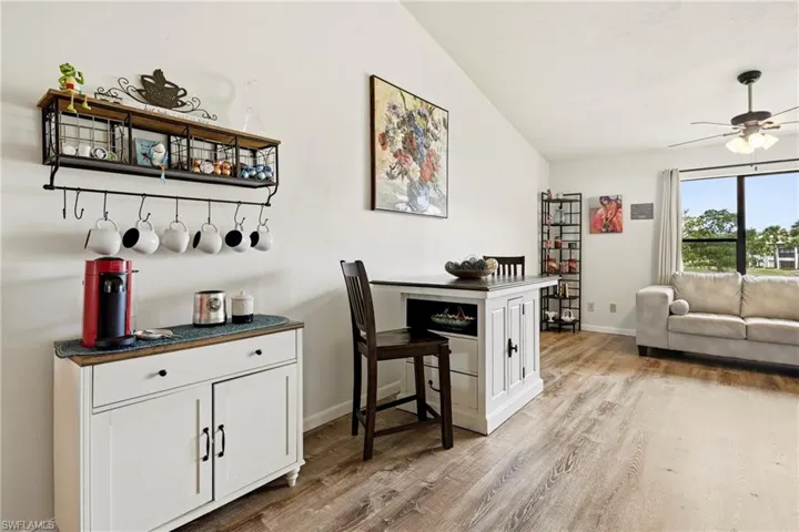 5830 Trailwinds Dr 824, Fort Myers, Florida 33907