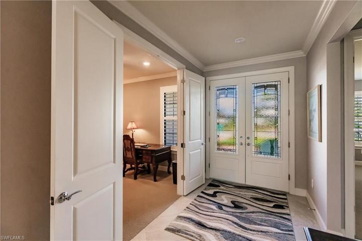 Entry/Foyer