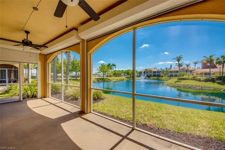 Gorgeous Waterfront View from Your Screened-n Lanai!!