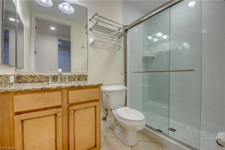 Beautiful, updated guest bath.