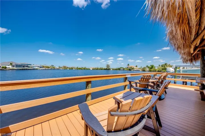 Relax by the water! What a view!!