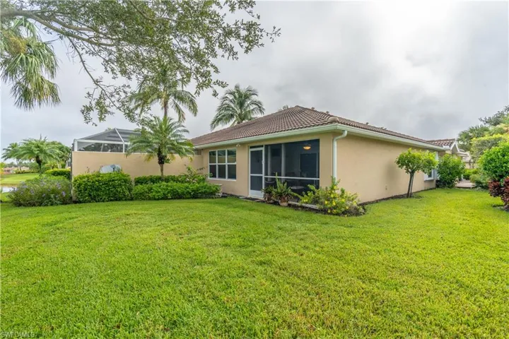 8687 Genova Ct, Naples, Florida 34114