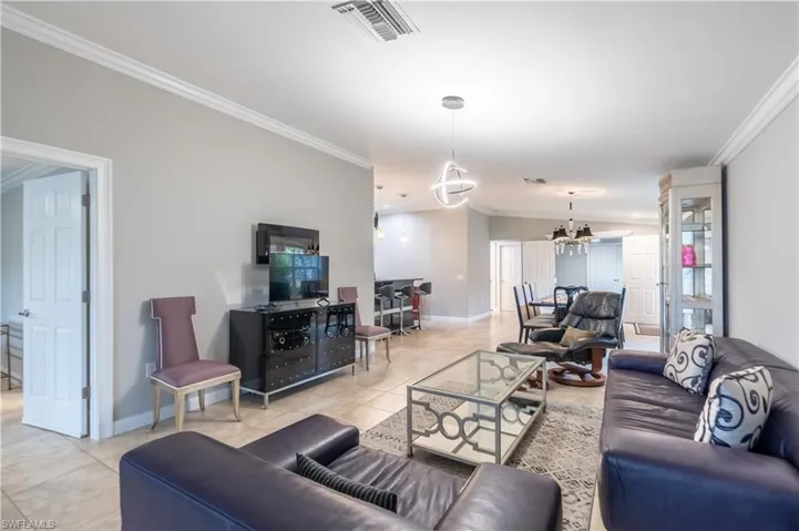 8687 Genova Ct, Naples, Florida 34114