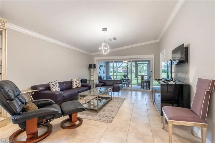 8687 Genova Ct, Naples, Florida 34114
