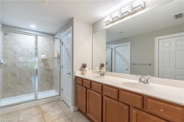 8687 Genova Ct, Naples, Florida 34114