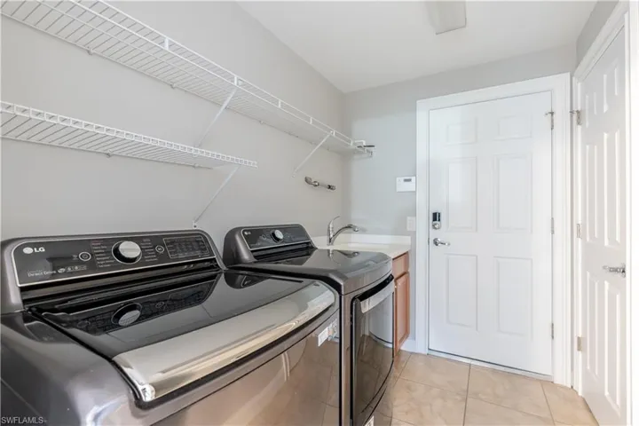 8687 Genova Ct, Naples, Florida 34114