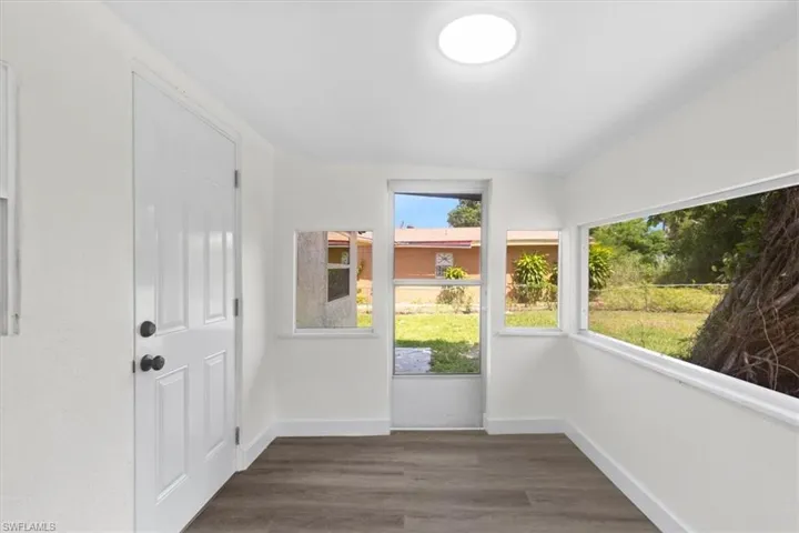 328 Nogales St, Fort Myers Fl 33916
