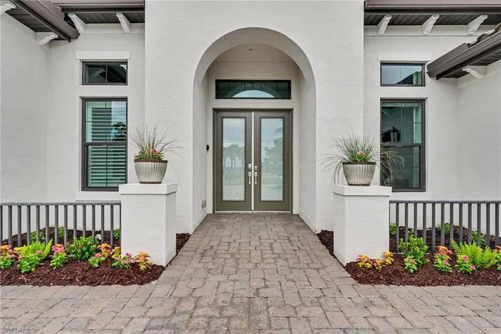 8709 Cavano St, Naples, Florida 34119