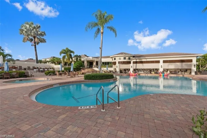199  Vista  LN, Naples, FL 34119