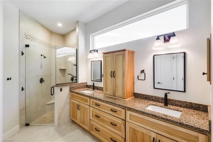 199  Vista  LN, Naples, FL 34119