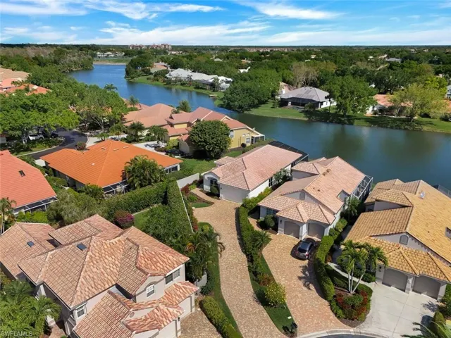 199  Vista  LN, Naples, FL 34119