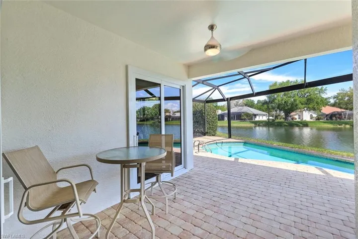 199  Vista  LN, Naples, FL 34119