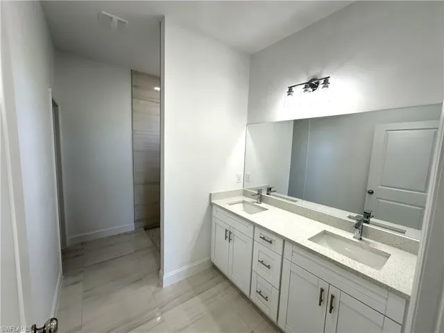 472  Lillon S AVE, Lehigh Acres, FL 33974