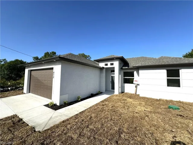 472  Lillon S AVE, Lehigh Acres, FL 33974