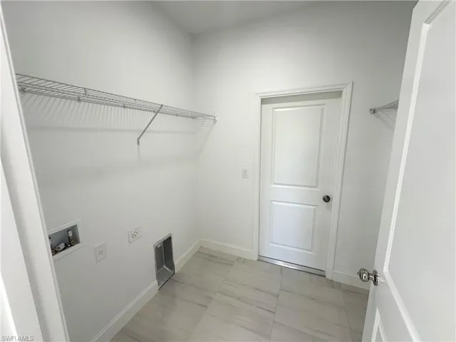 472  Lillon S AVE, Lehigh Acres, FL 33974