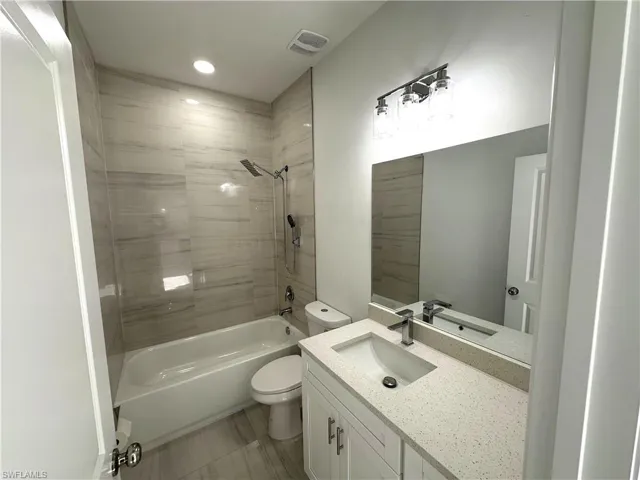 472  Lillon S AVE, Lehigh Acres, FL 33974