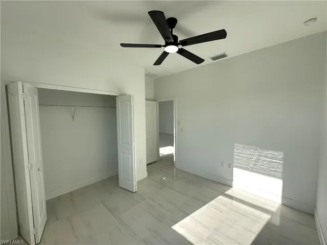 472  Lillon S AVE, Lehigh Acres, FL 33974