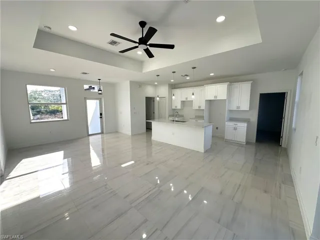 472  Lillon S AVE, Lehigh Acres, FL 33974
