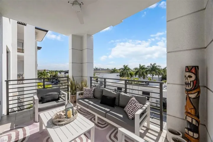 Balcony featuring an outdoor living space