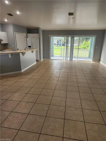 1627 S Gator Cir, Cape Coral, Florida 33909