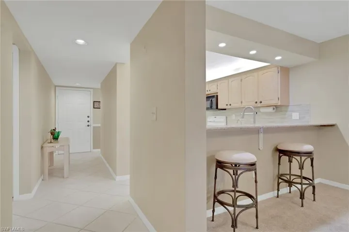 Entryway and Breakfast Bar