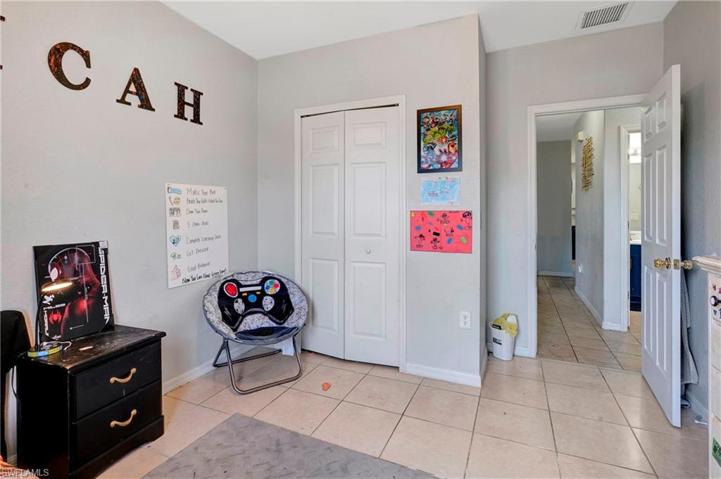 1565 Meadow RD, LEHIGH ACRES FL 33976