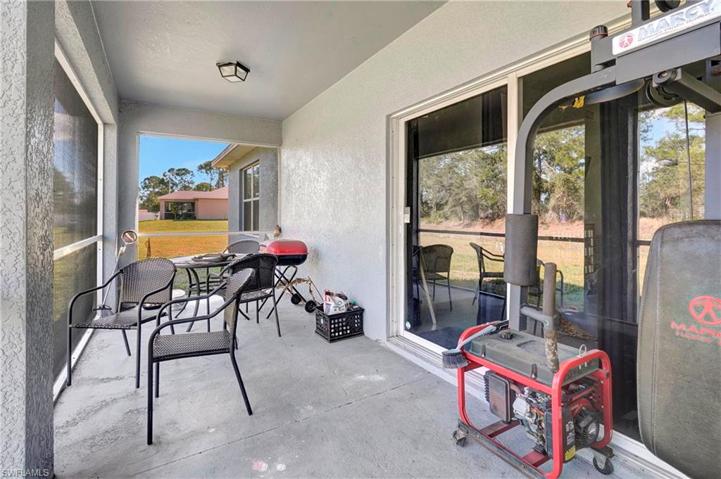 1565 Meadow RD, LEHIGH ACRES FL 33976