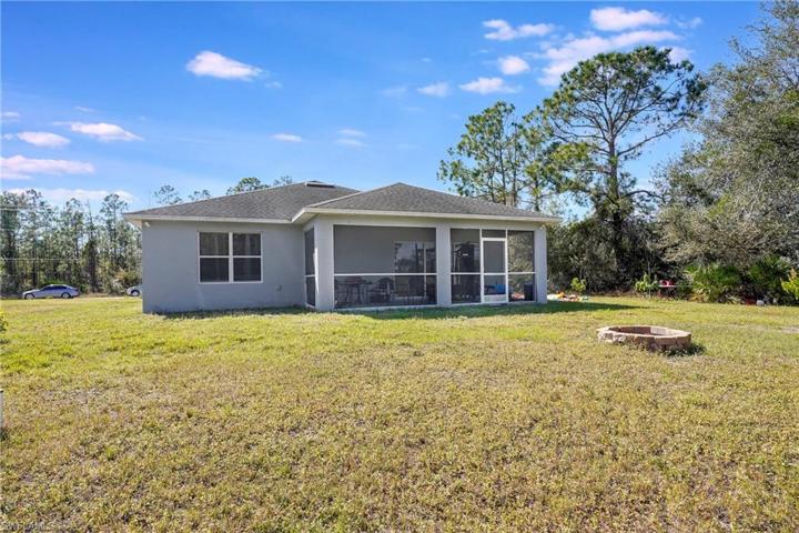 1565 Meadow RD, LEHIGH ACRES FL 33976