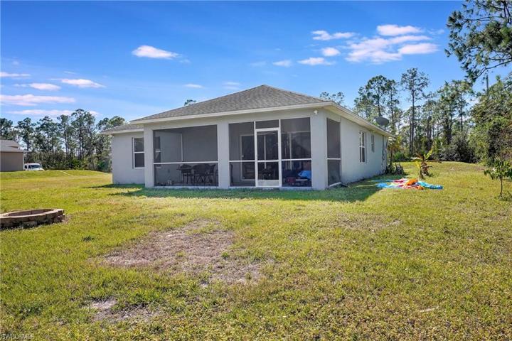 1565 Meadow RD, LEHIGH ACRES FL 33976