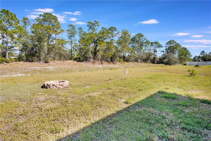 1565 Meadow RD, LEHIGH ACRES FL 33976