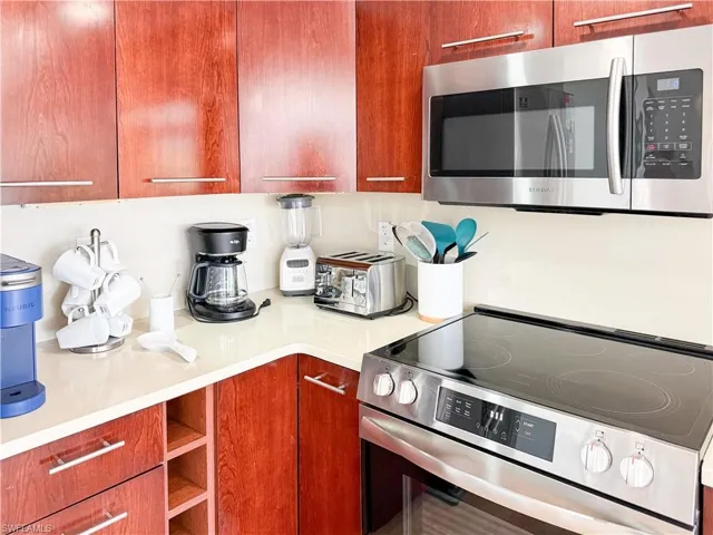 541  Gulf  LN, Upper Captiva, FL 33924