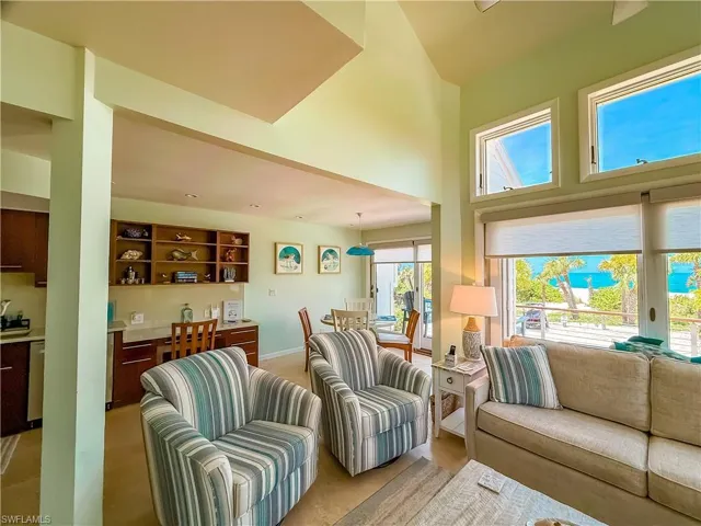 541  Gulf  LN, Upper Captiva, FL 33924