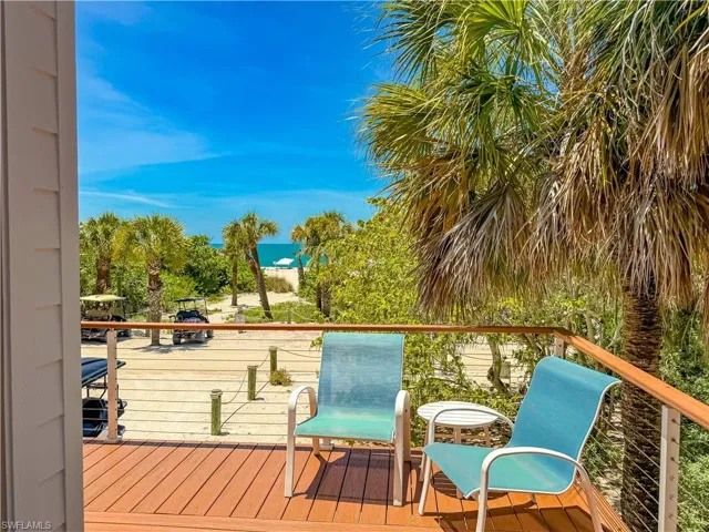 541  Gulf  LN, Upper Captiva, FL 33924