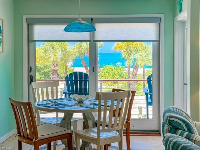 541  Gulf  LN, Upper Captiva, FL 33924