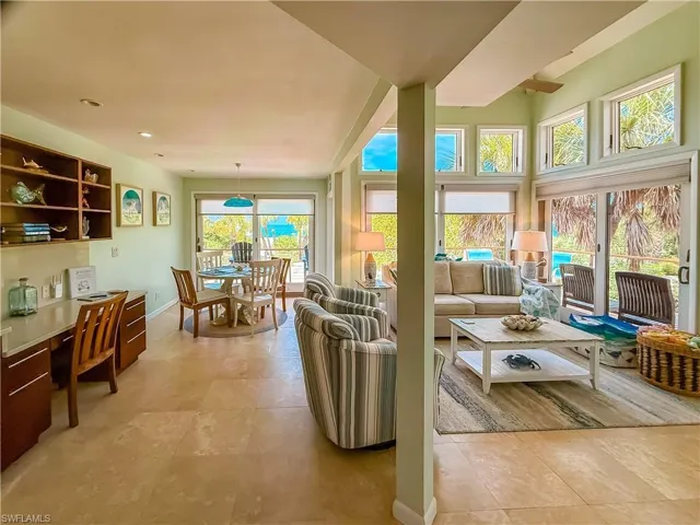 541  Gulf  LN, Upper Captiva, FL 33924