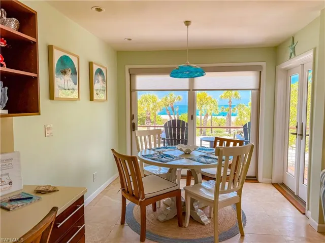 541  Gulf  LN, Upper Captiva, FL 33924
