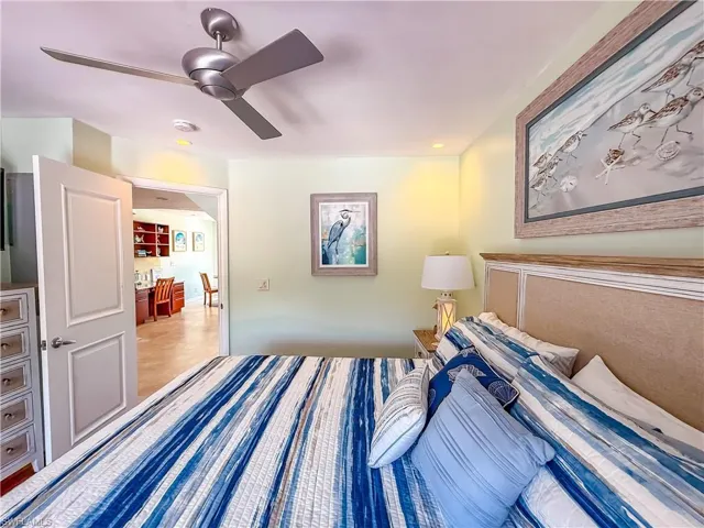 541  Gulf  LN, Upper Captiva, FL 33924