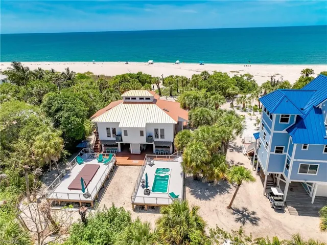 541  Gulf  LN, Upper Captiva, FL 33924