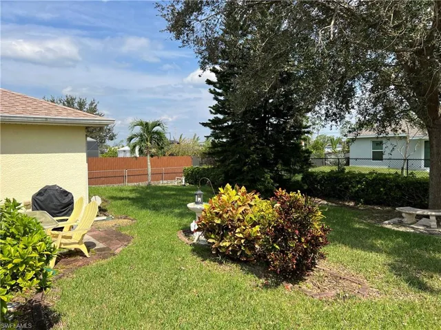 View of back yard