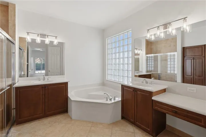 2009 Isla De Palma Cir, Naples, Florida 34119