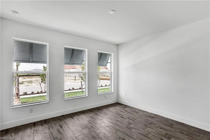 Additional bedroom