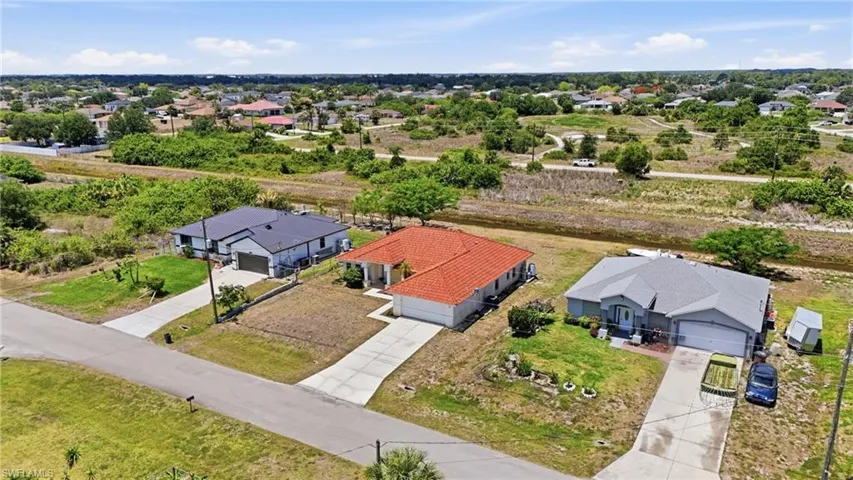 1011  Chadbourne  AVE, Lehigh Acres, FL 33971