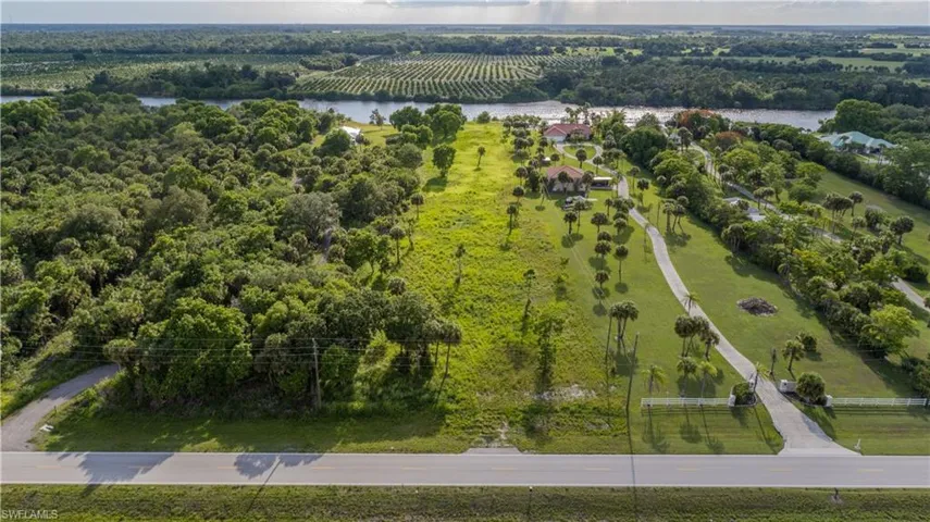 5220 Fort Denaud Road, Labelle, Florida 33935
